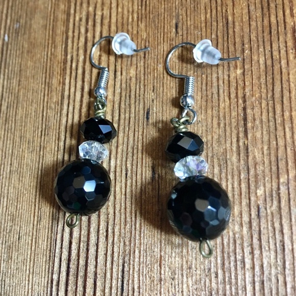*Black Dangle Ladies Earrings/Handmade Ladies Earrings - Picture 1 of 4
